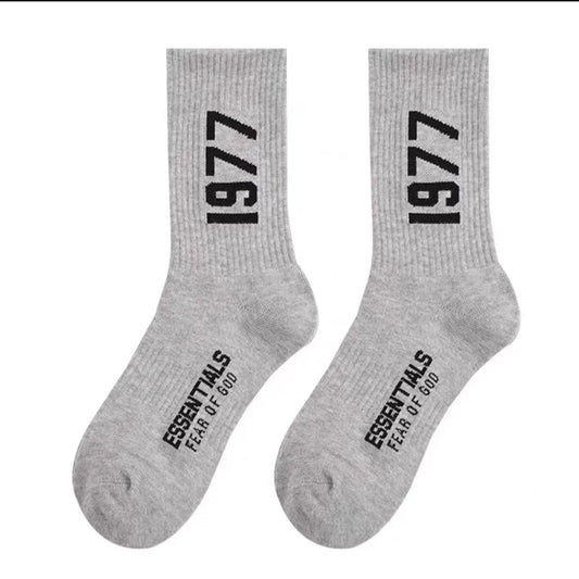 Fog ESSENTIALS Socks Hip Hop Sports Tube Socks