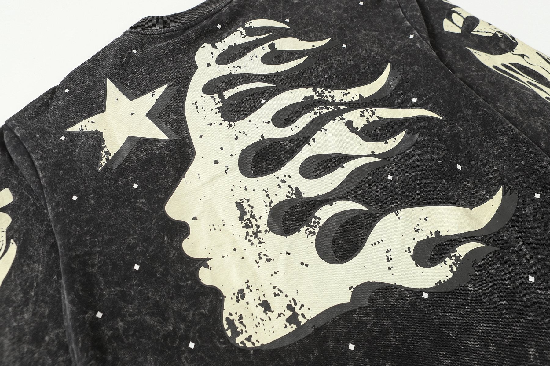 Hellstar Flame Star Graphic Long-Sleeve T-Shirt — detail