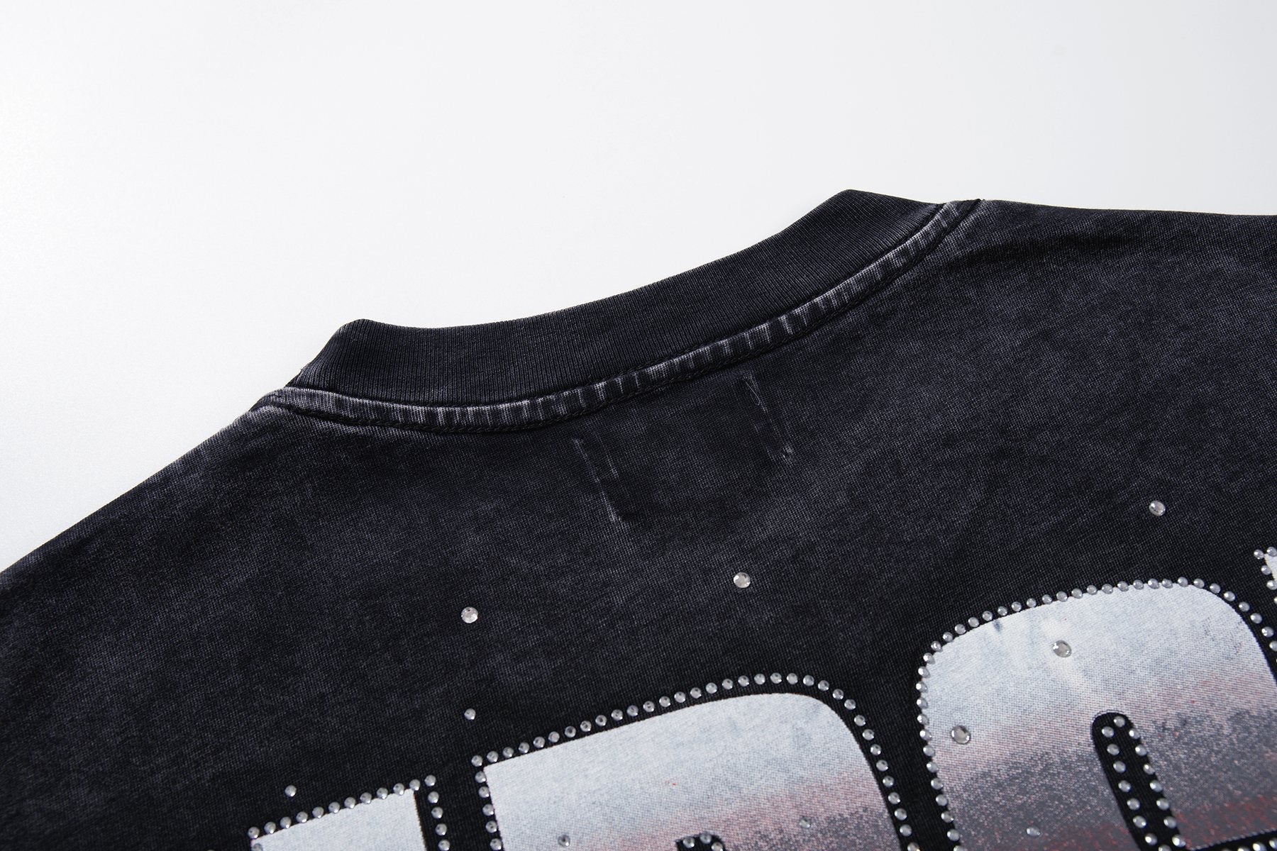 MAJESTIK Racing Skull Graphic T-Shirt — detail